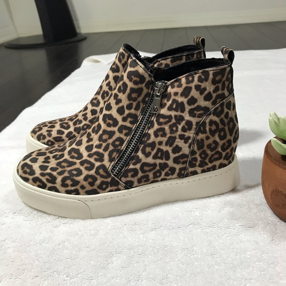NEW IN BOX Soda Zip Platform Leopard Shoes - Picture 7 of 10